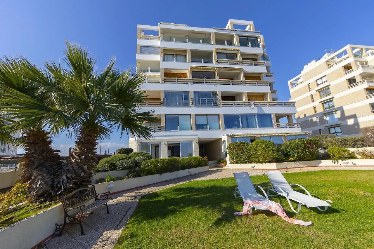 Mackenzie Castella Beachfront Suite Λάρνακα Κύπρος