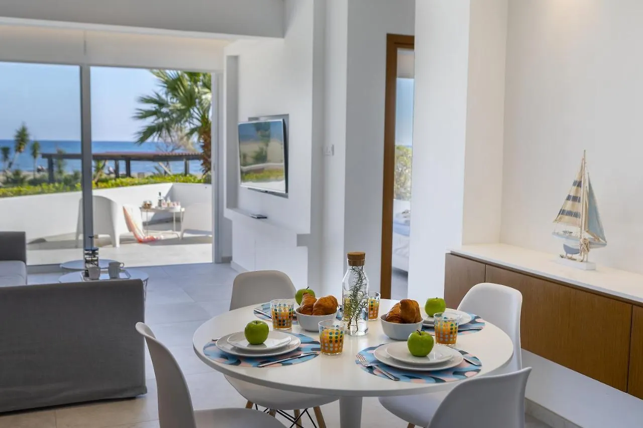 Mackenzie Castella Beachfront Suite Λάρνακα Διαμέρισμα