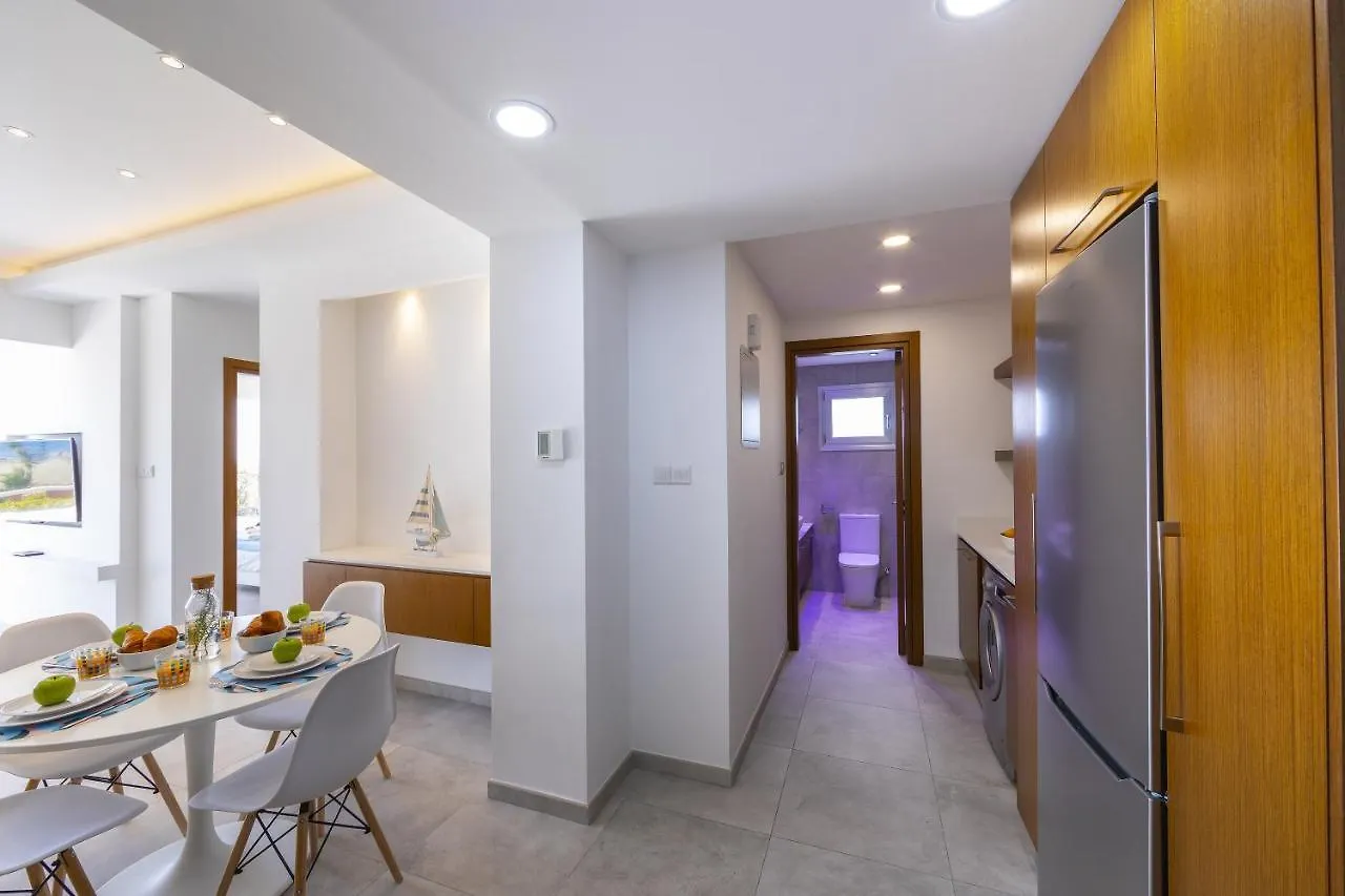 Διαμέρισμα Mackenzie Castella Beachfront Suite Λάρνακα Κύπρος